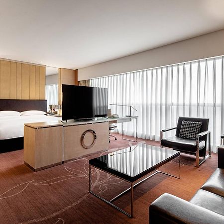 Renaissance Chengdu Hotel Bagian luar foto