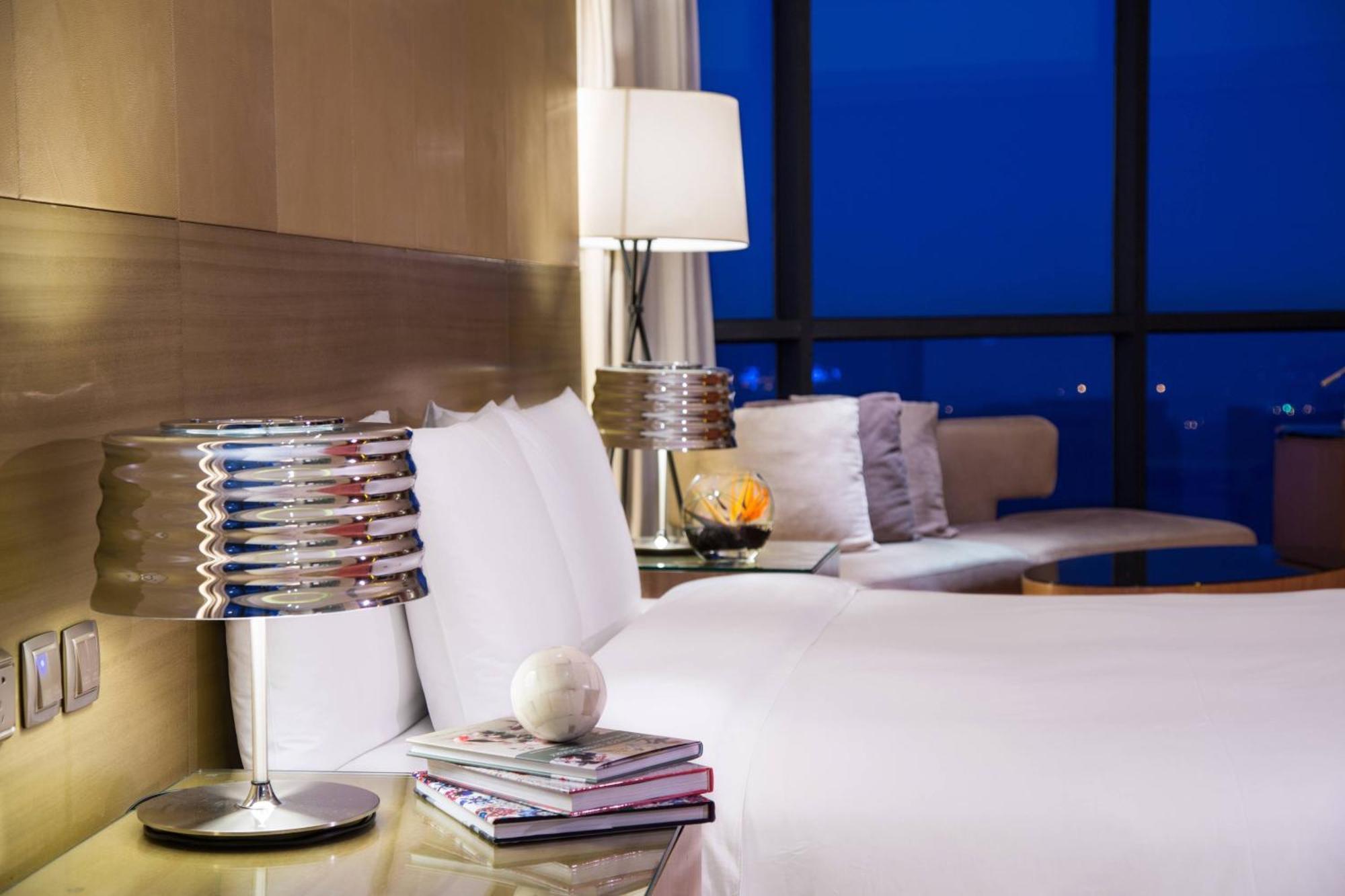 Renaissance Chengdu Hotel Bagian luar foto