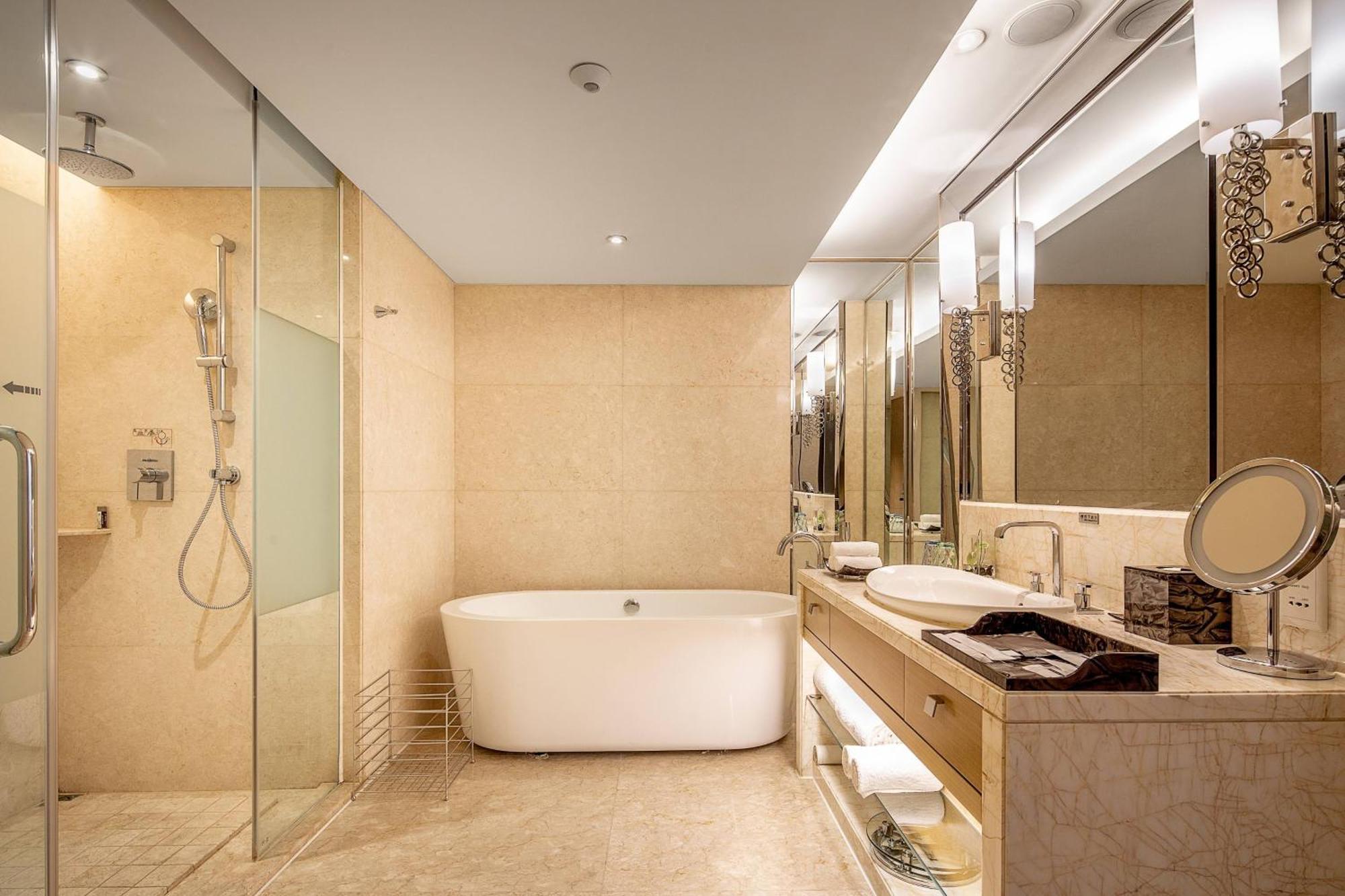Renaissance Chengdu Hotel Bagian luar foto