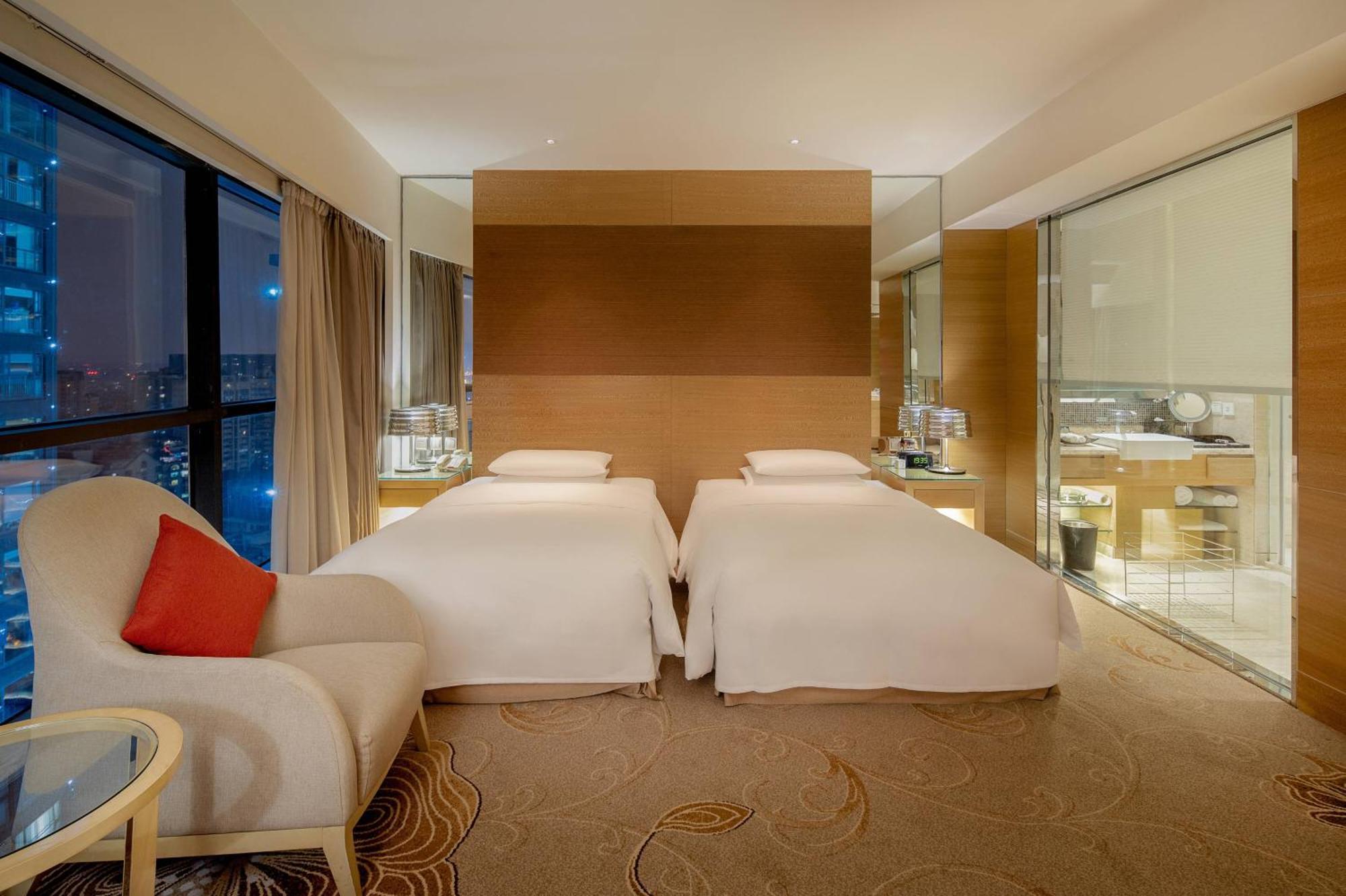 Renaissance Chengdu Hotel Bagian luar foto