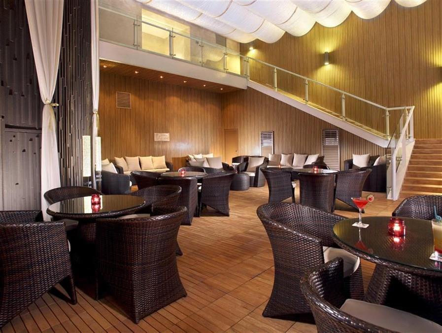 Renaissance Chengdu Hotel Bagian luar foto