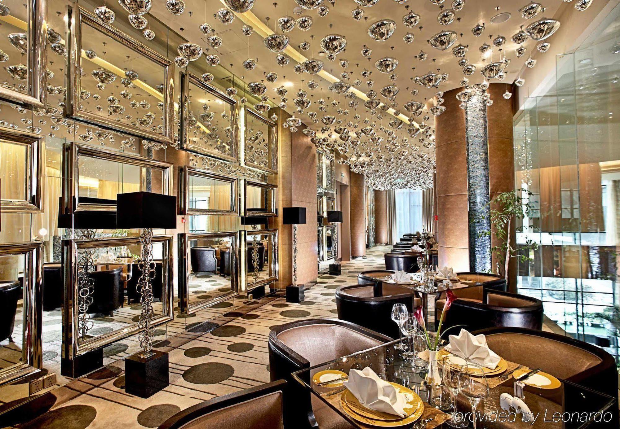 Renaissance Chengdu Hotel Bagian luar foto