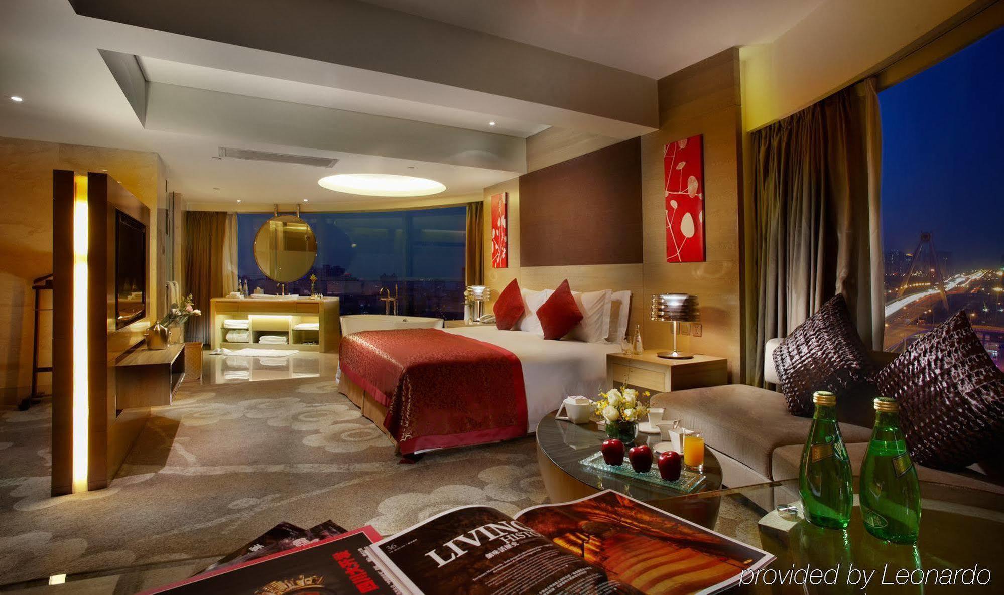 Renaissance Chengdu Hotel Bagian luar foto