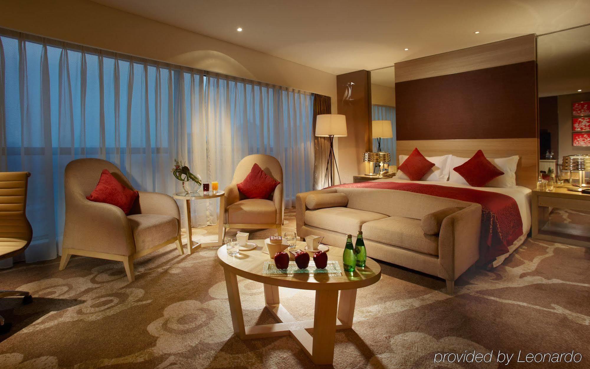 Renaissance Chengdu Hotel Bagian luar foto