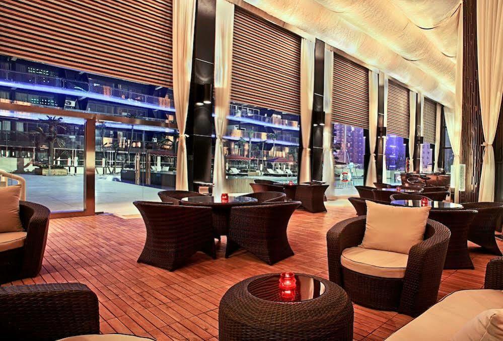 Renaissance Chengdu Hotel Bagian luar foto
